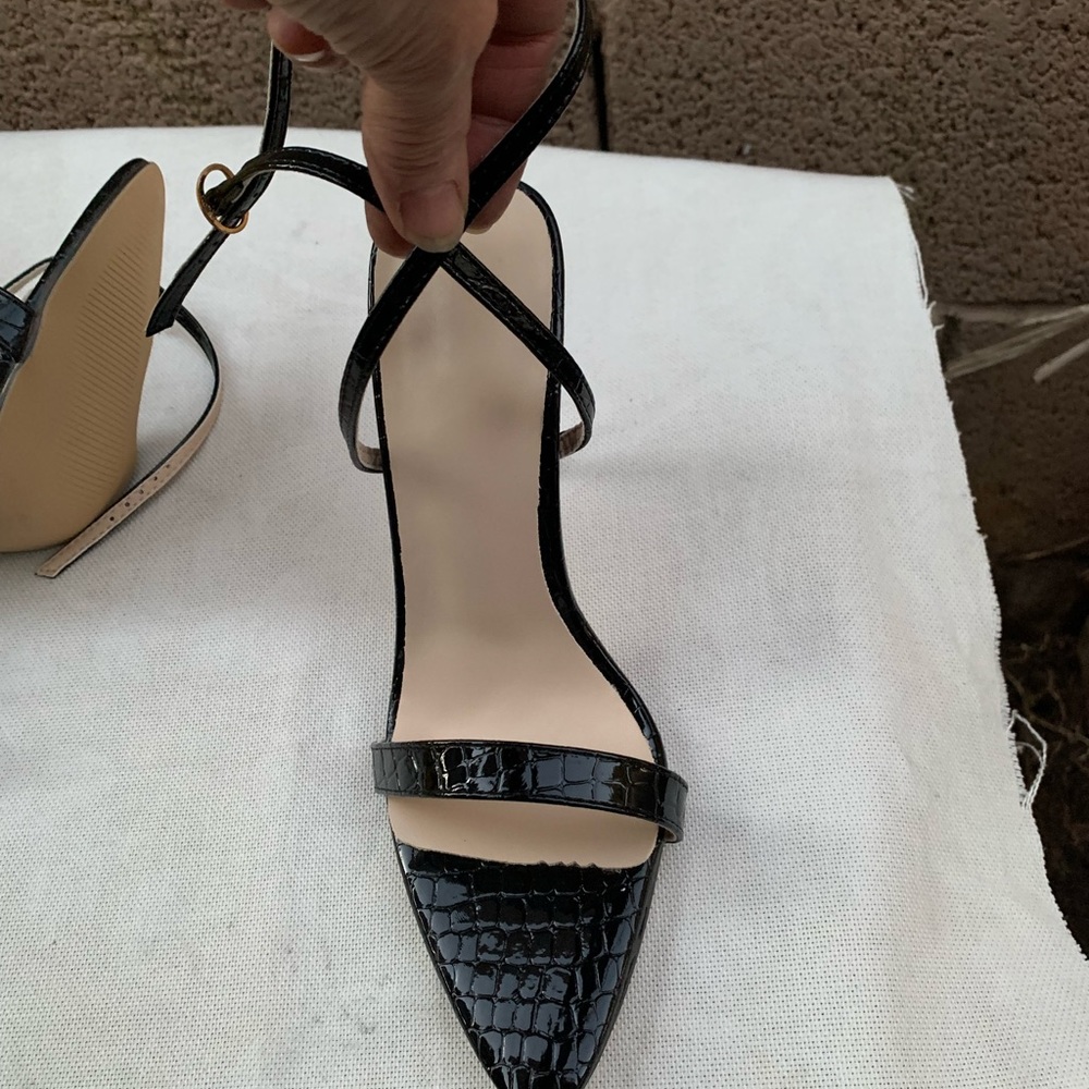 SALE!!🦩🦩🦩🦩Azmodo Stiletto Heels